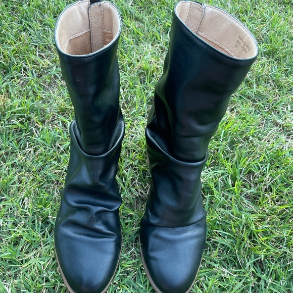 Womens Booties - Picture 4 of 8